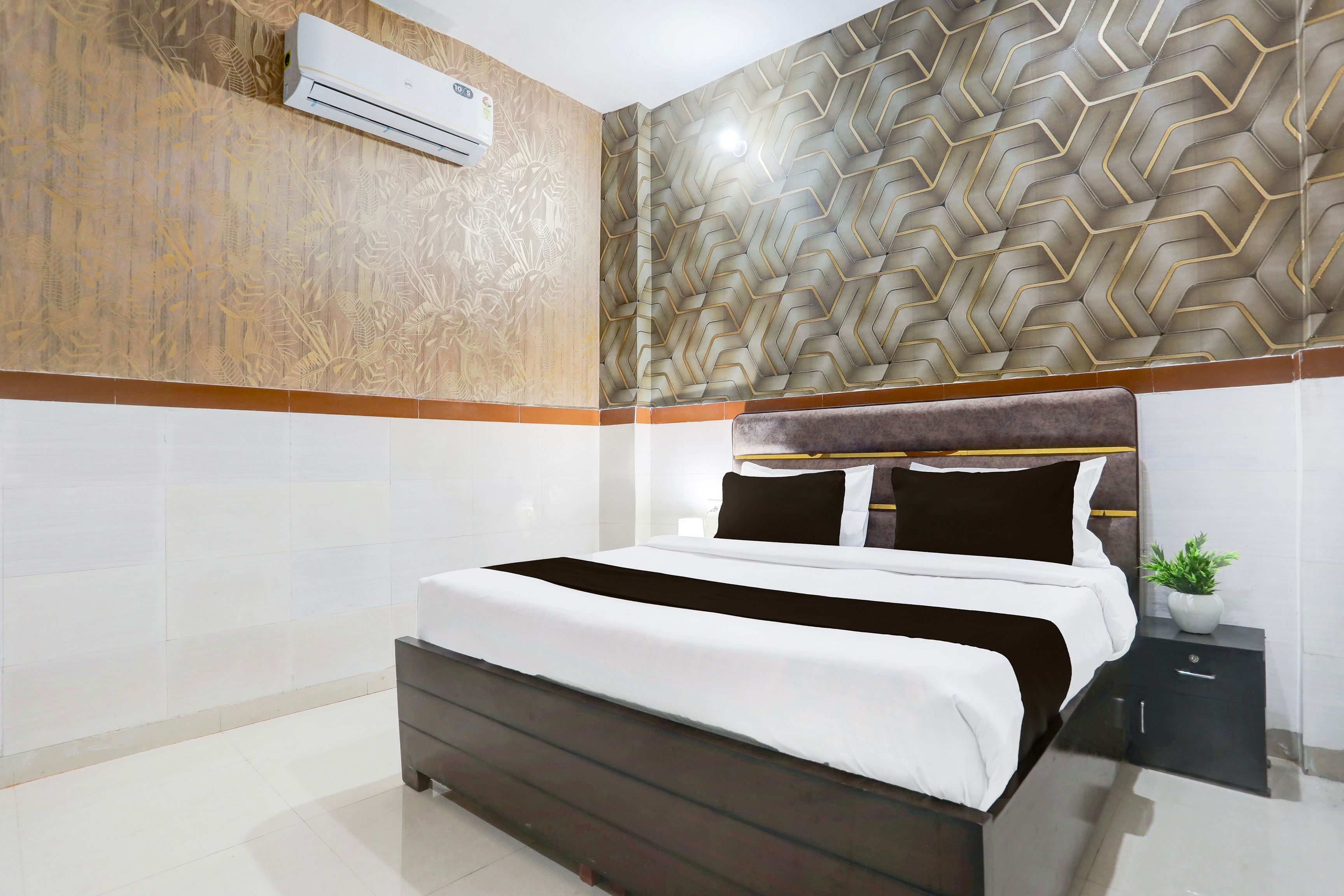 Brijwasi guest house - Tap to explore photos