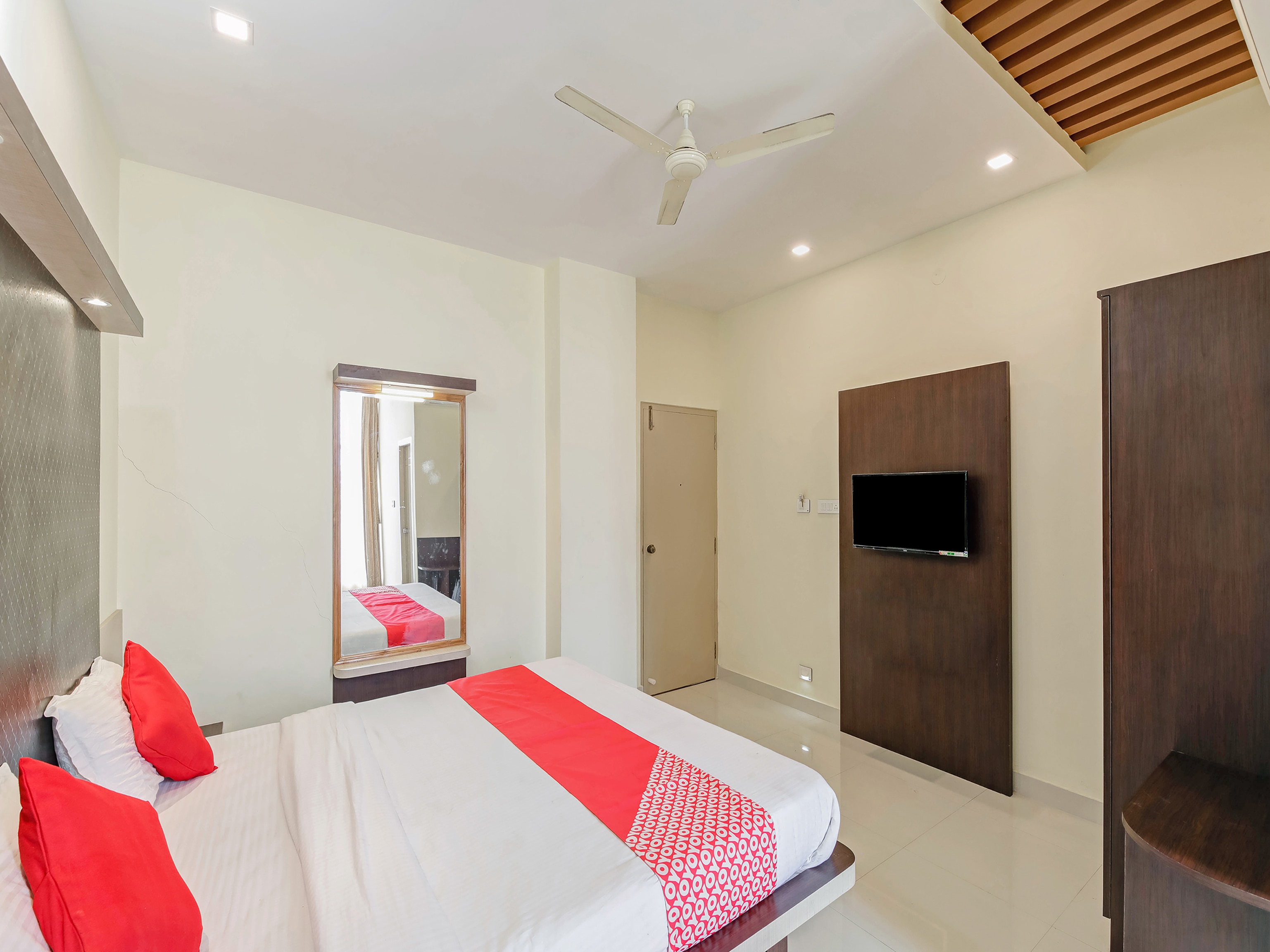 SLV Royal INN Mysore - Tap to explore photos