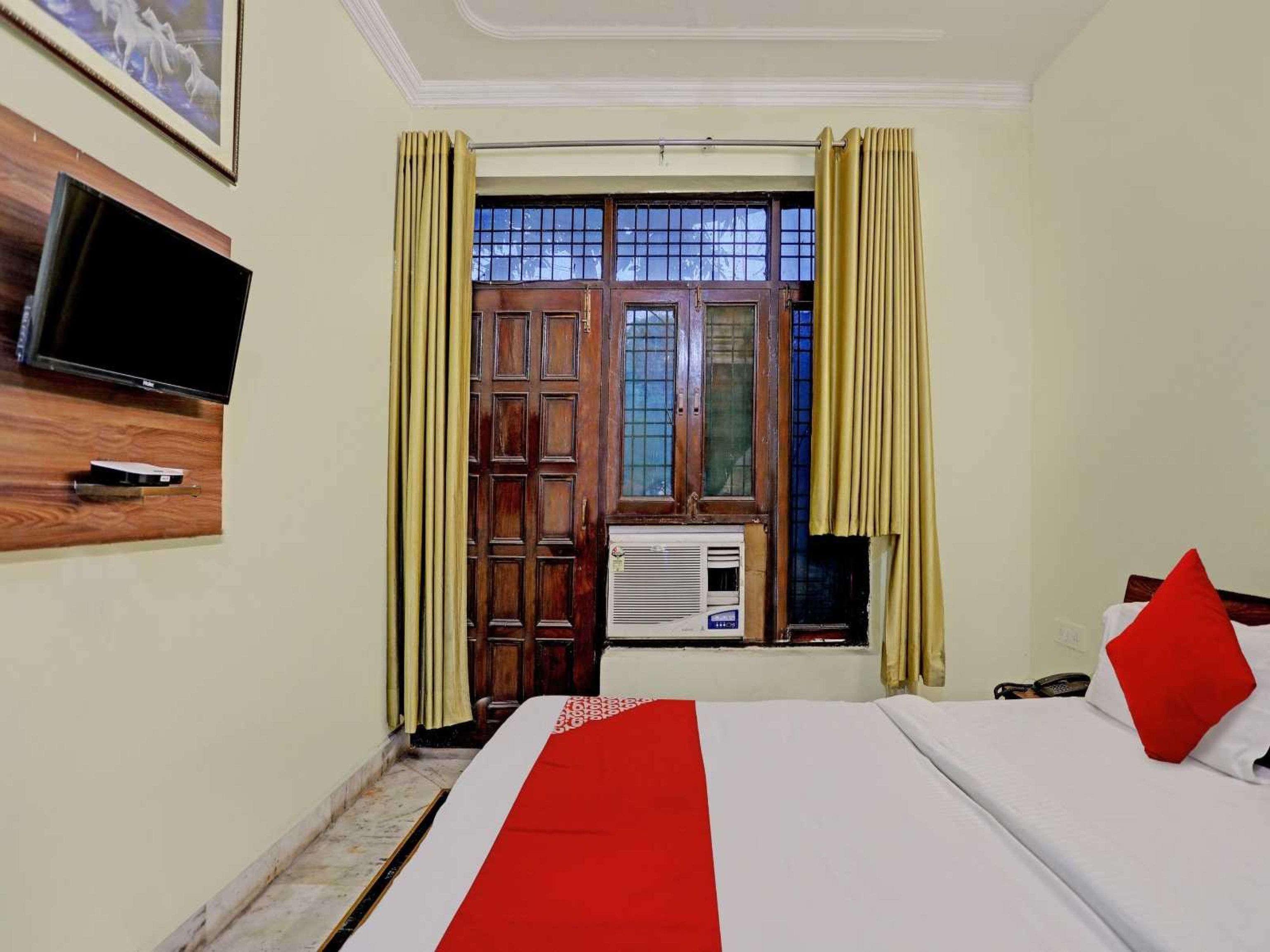 Hotel O Gharaunda - Tap to explore photos