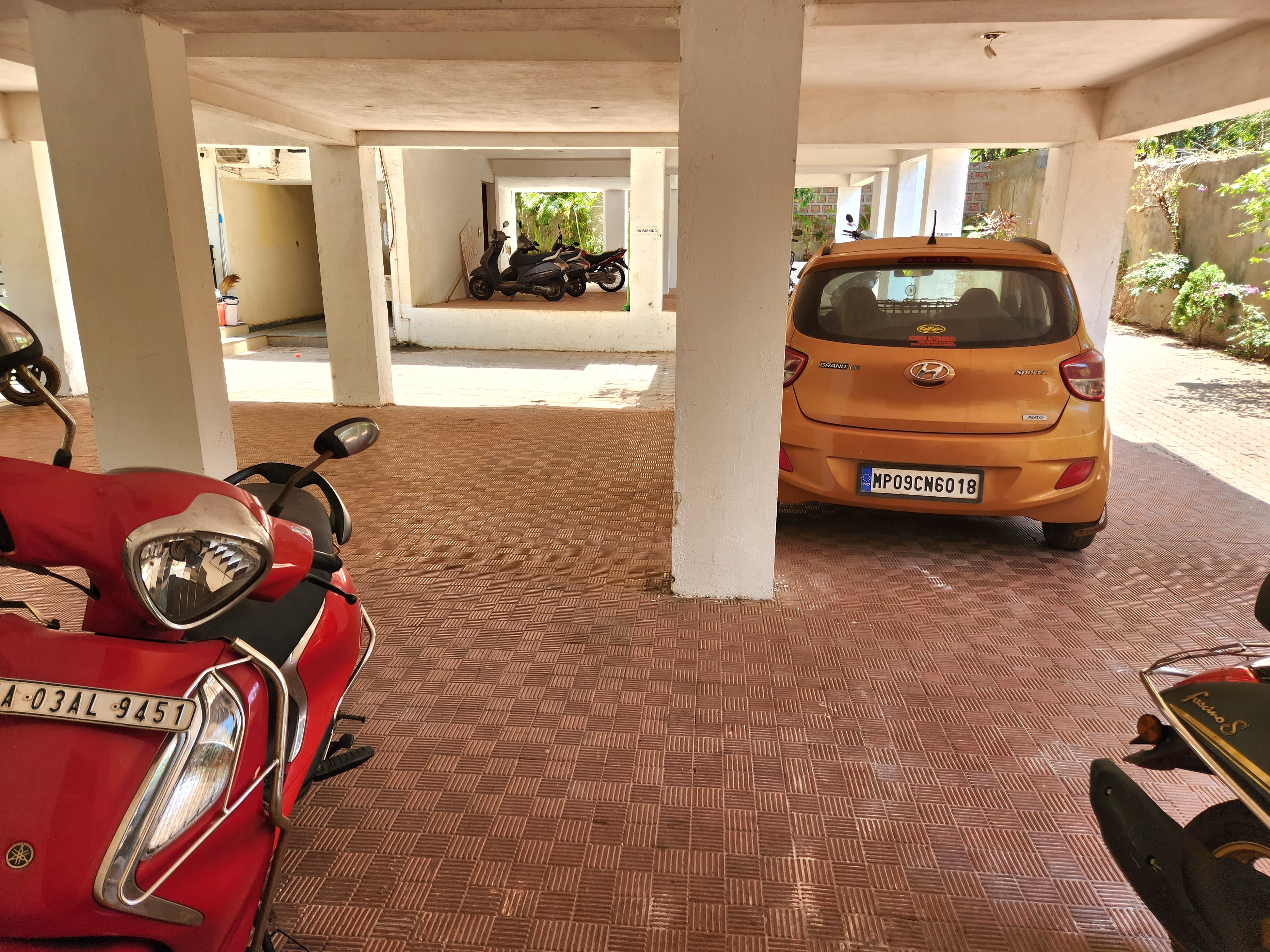 Red Tulips 2 BHK Apartments Vagator - Tap to explore photos