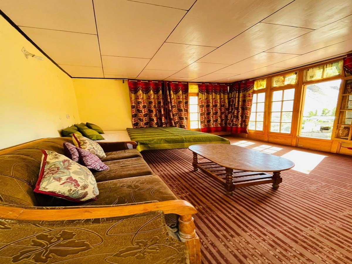 Skyabu Guest House - Tap to explore photos