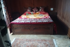 Houseboat Young Kabul, Srinagar