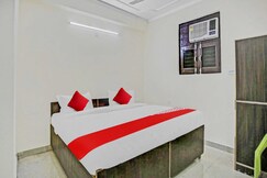 Hotel O Luxe Stay, Greater Noida