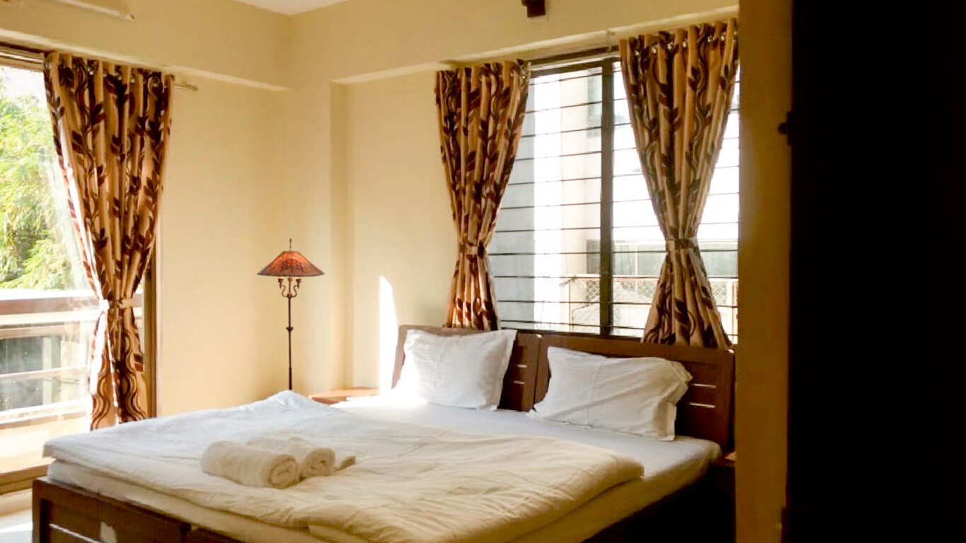 Maple Tree Service Apartments C G Road Ambawadi - Tap to explore photos
