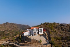 PH villa by Oruvillas, Udaipur