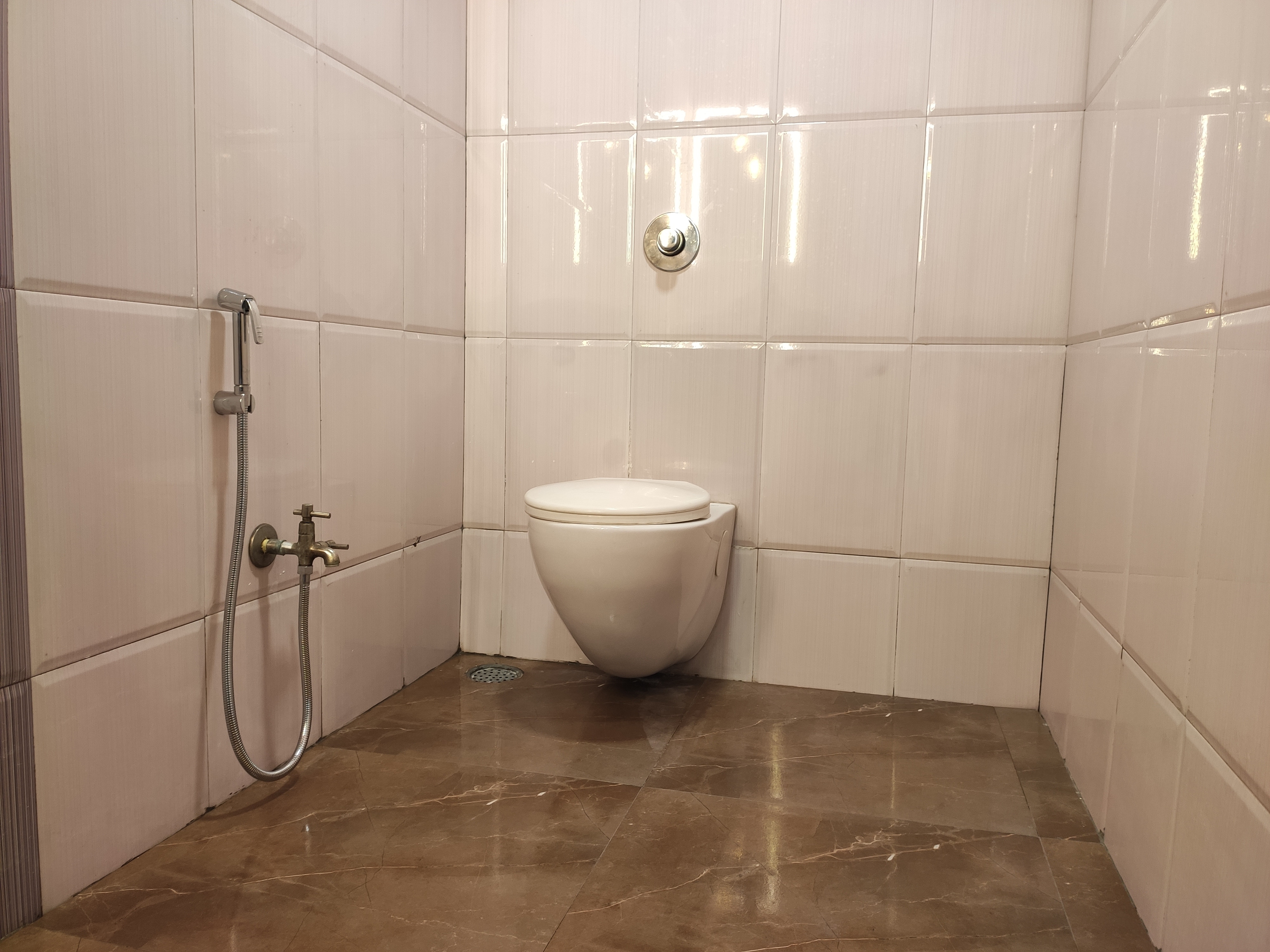 Deluxe AC Room 1