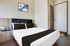 Collection O Ville Parle Formerly Freedom Star, Mumbai