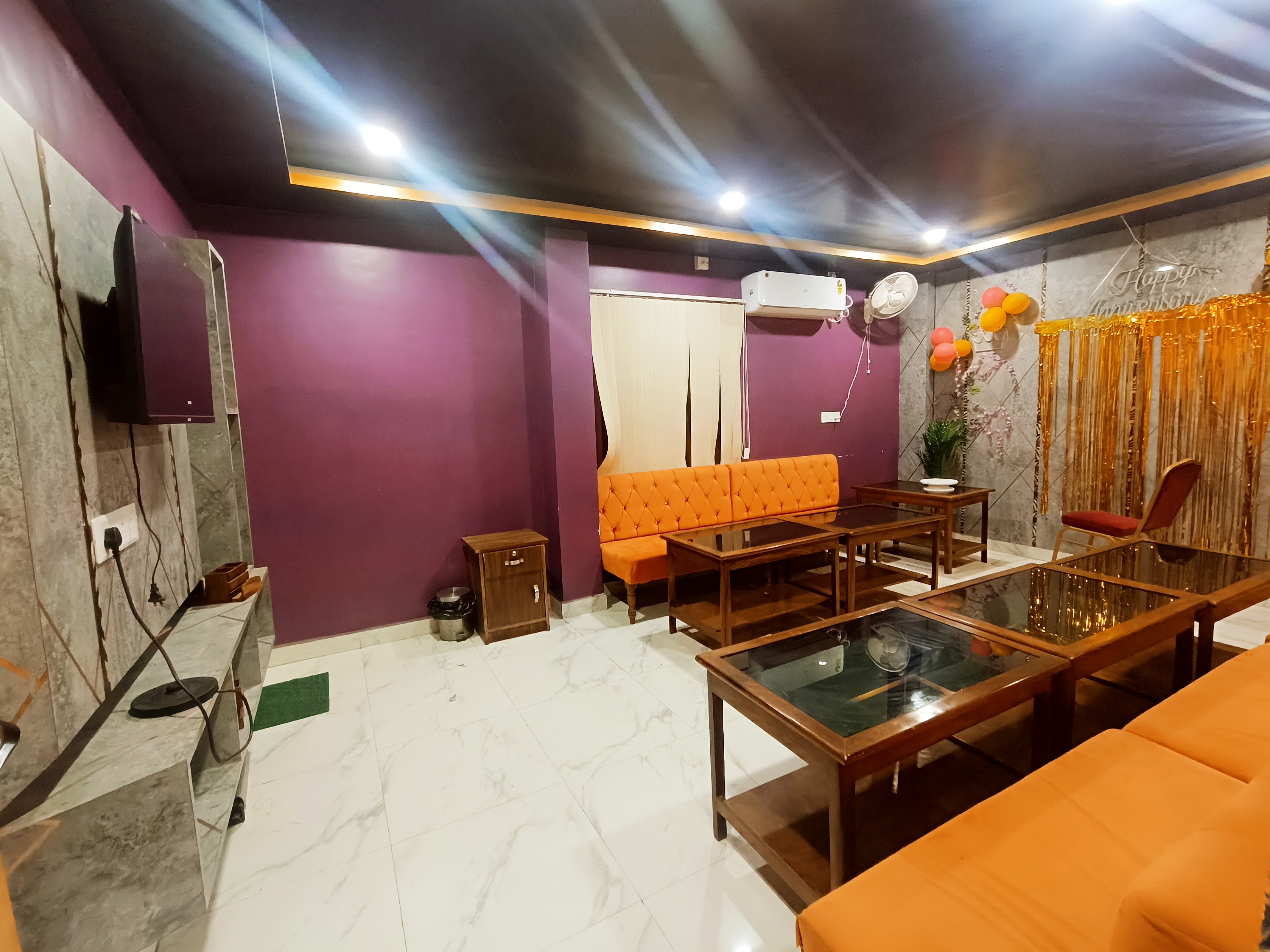 RD HOTEL RESTAURANT AND BANQUET HALL - Tap to explore photos