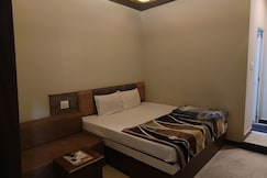HOTEL SHREE DATTADHAM PALACE, Ujjain