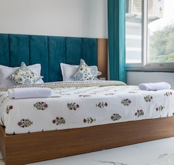 Deluxe Room With Balcony