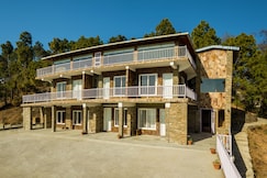  KASAR RAINBOW YOGA RETREAT (100 METER AWAY FROM KASAR DEVI TEMPLE), Binsar