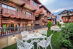 Sandhya Village Resort and Cottages (Centrally Heated & A.C.), Manali
