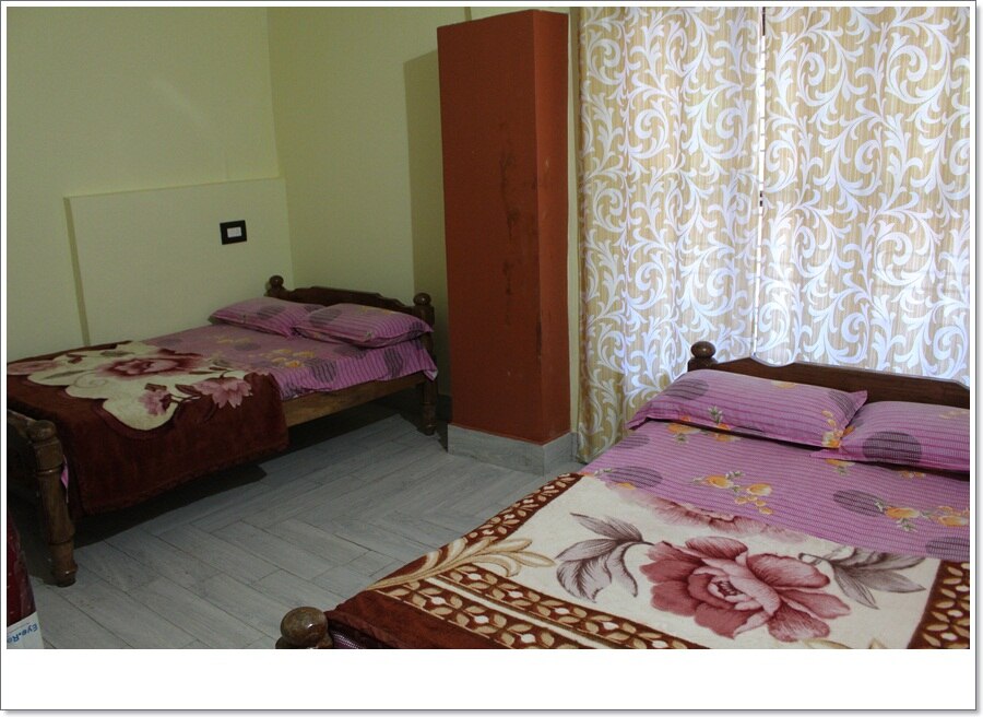 Lahari Homestay - Tap to explore photos
