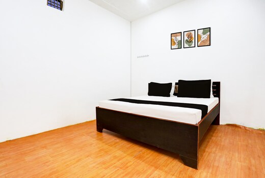 Hotel O White House Hotel