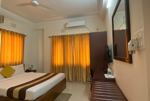 Krishna Kunja | Rooms & Caretaker