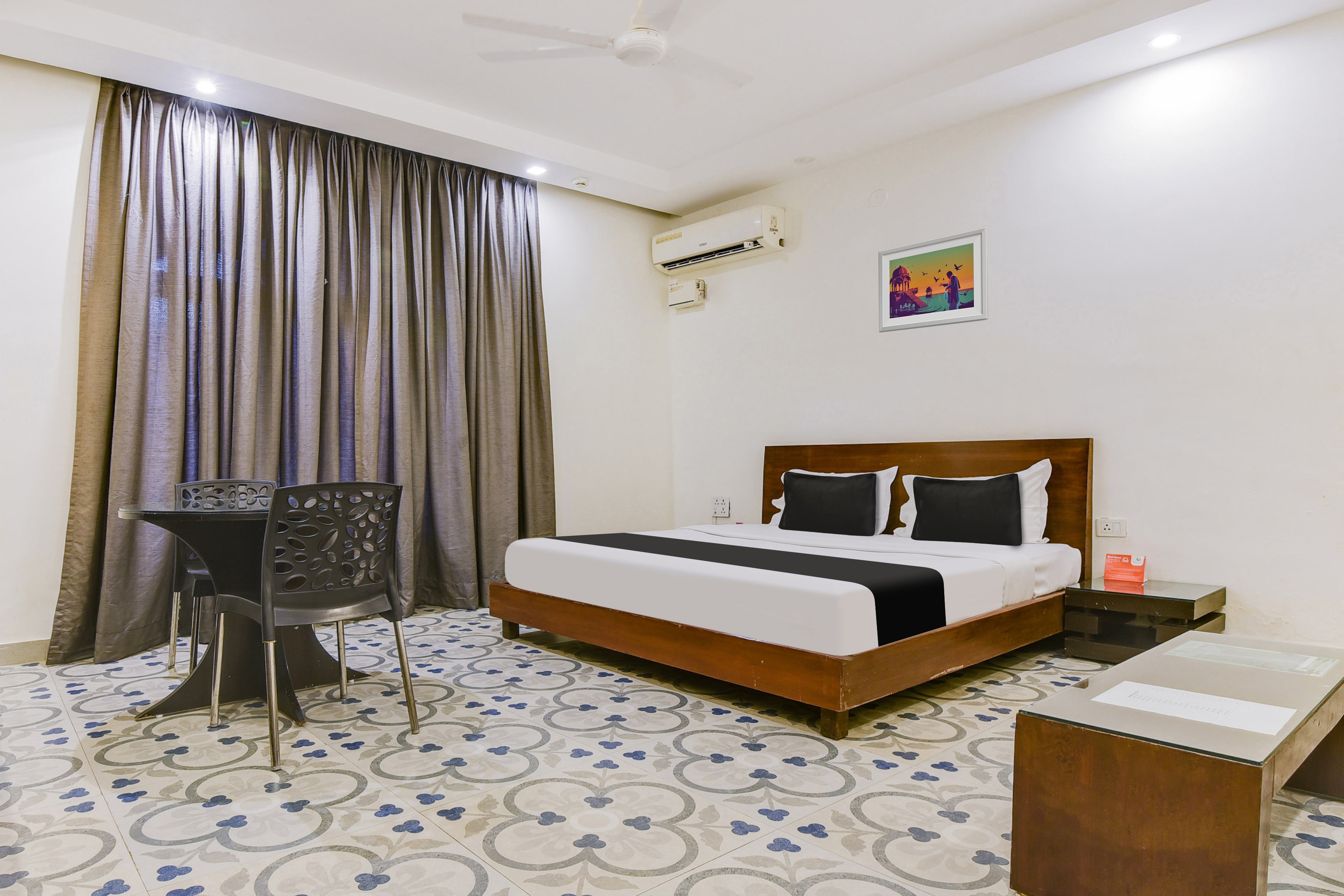 Townhouse Coastel Sun View Hotels - Tap to explore photos