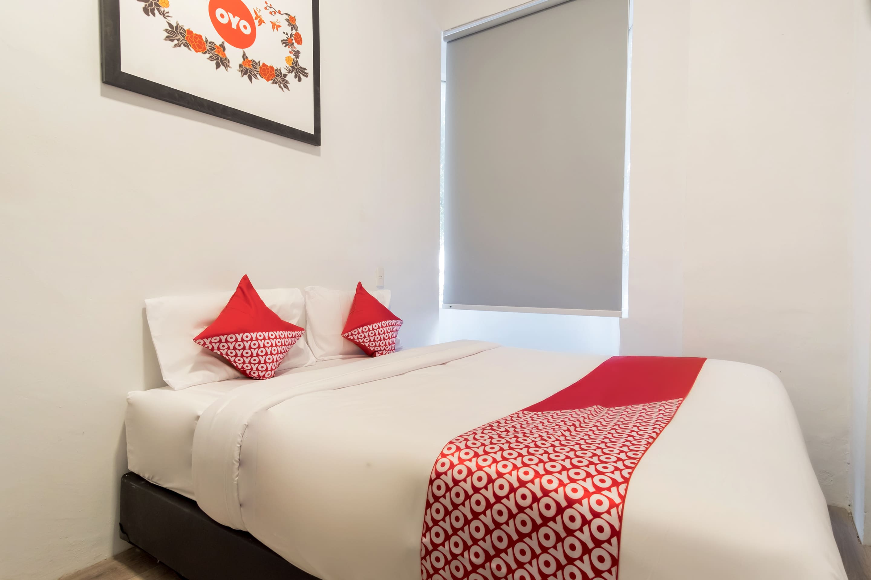 Hotel O Metropolitan Homestay Near Komplek Asia Megamas Medan - Tap to explore photos