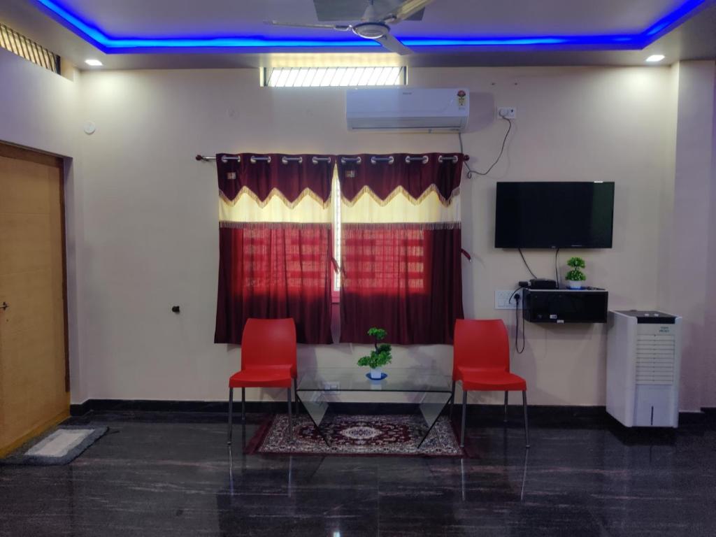 Samrat Home Stay - Tap to explore photos
