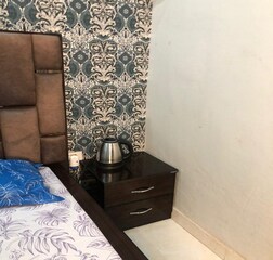 Deluxe A/C Room