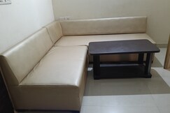 Luxury Room Nearby Soverikund, Vrindavan