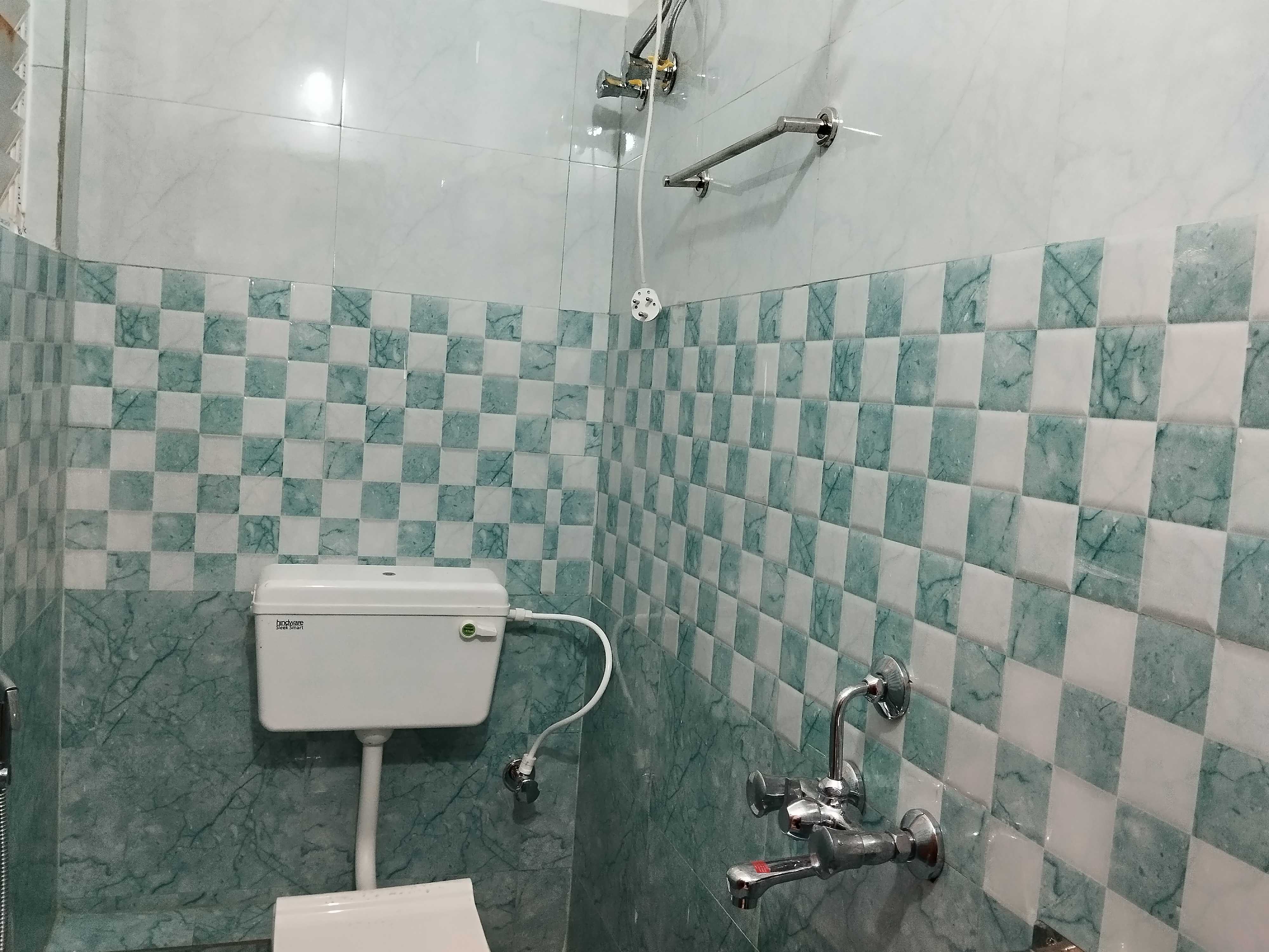 Hotel O Bijaya Premium -2 - Tap to explore photos
