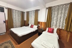 Spell Huts & Homestays, Darjeeling