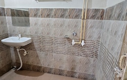 Deluxe Suite Room