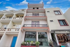 Super Collection O Vaishno Devi Temple Formerly Hotel The Leaf, Katra