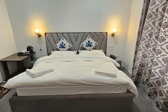 INN OF DREAMS (PURE VEG), Pahalgam