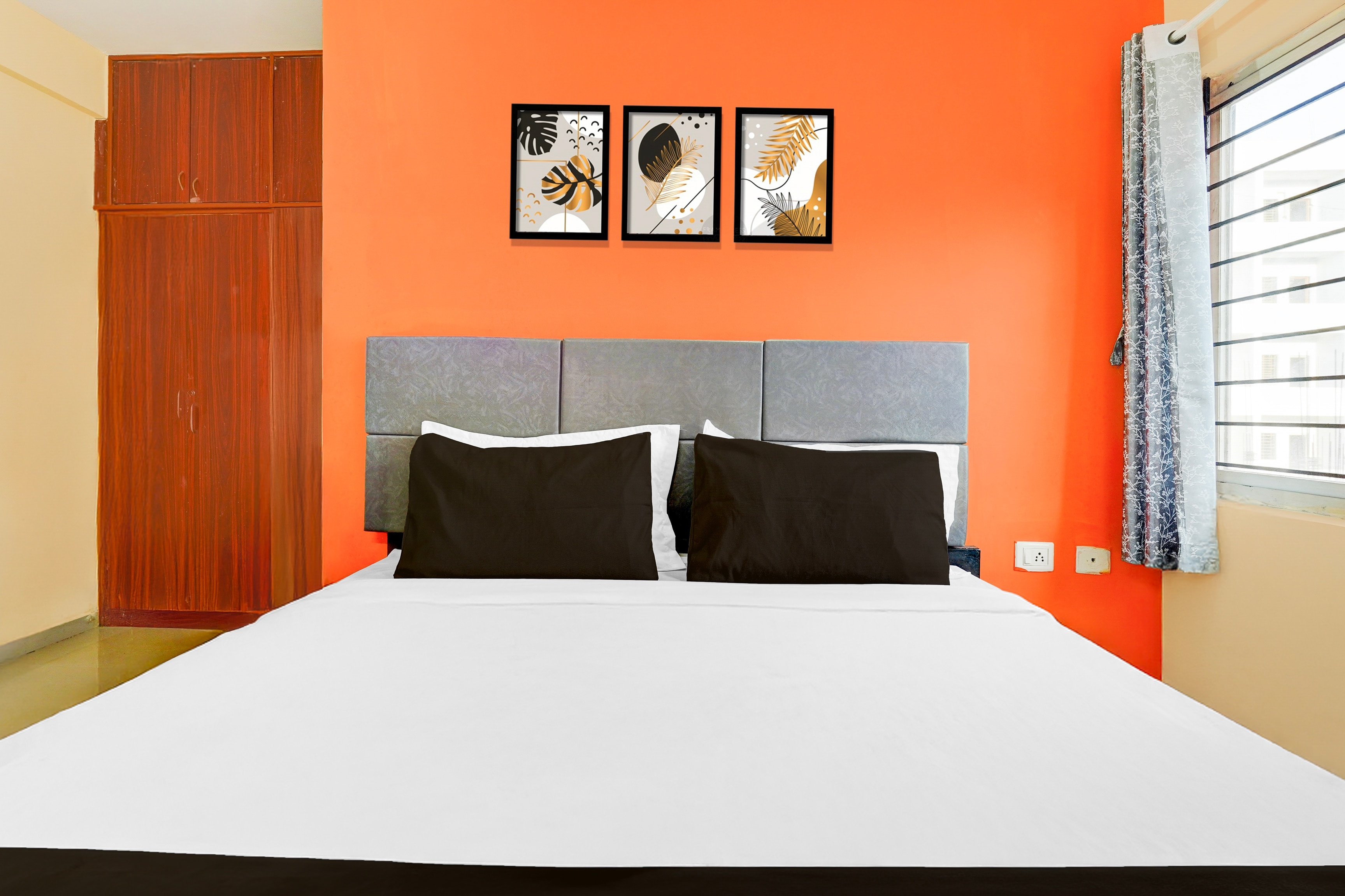 Super Collection O Electronic City - Tap to explore photos