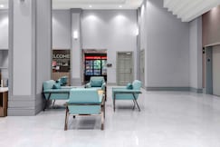 Hampton Inn & Suites by Hilton Reagan National Airport, Arlington
