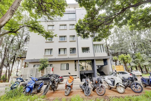 Sleek Townhouse Galexia Hotel and Resorts