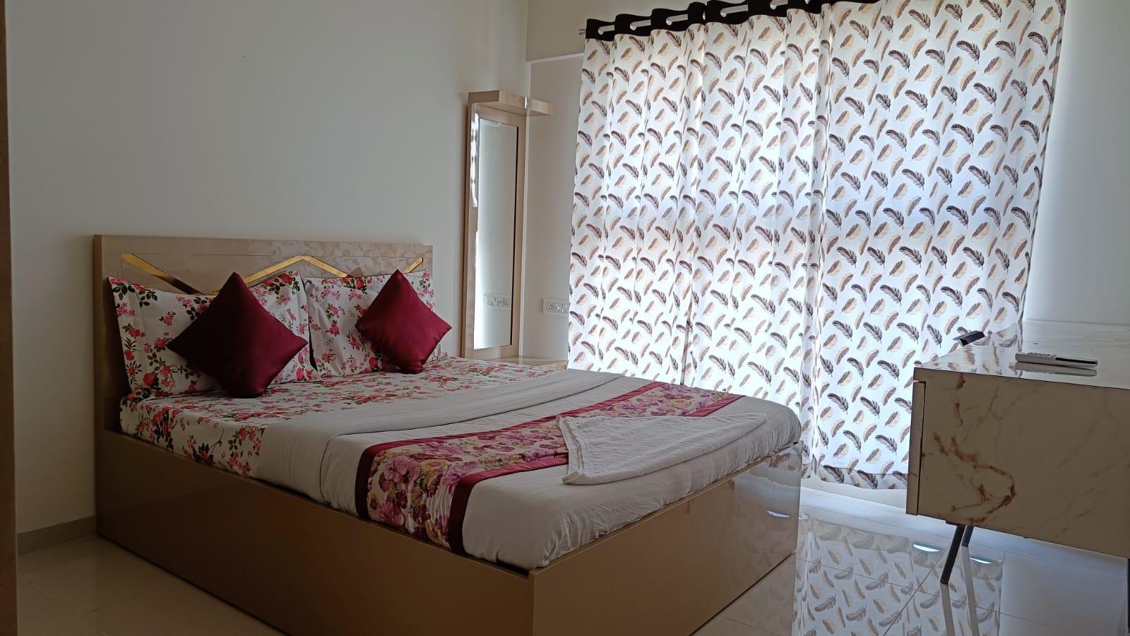 Loft 1BHK Advanatge2u Blue Ridge - Tap to explore photos