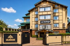 Hotel Lee Heritage (Central Heating & Air Conditioned), Srinagar