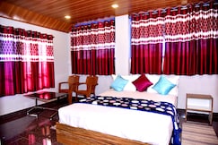 Roy's Castle Homestay | Rooms & Caretaker, Coorg