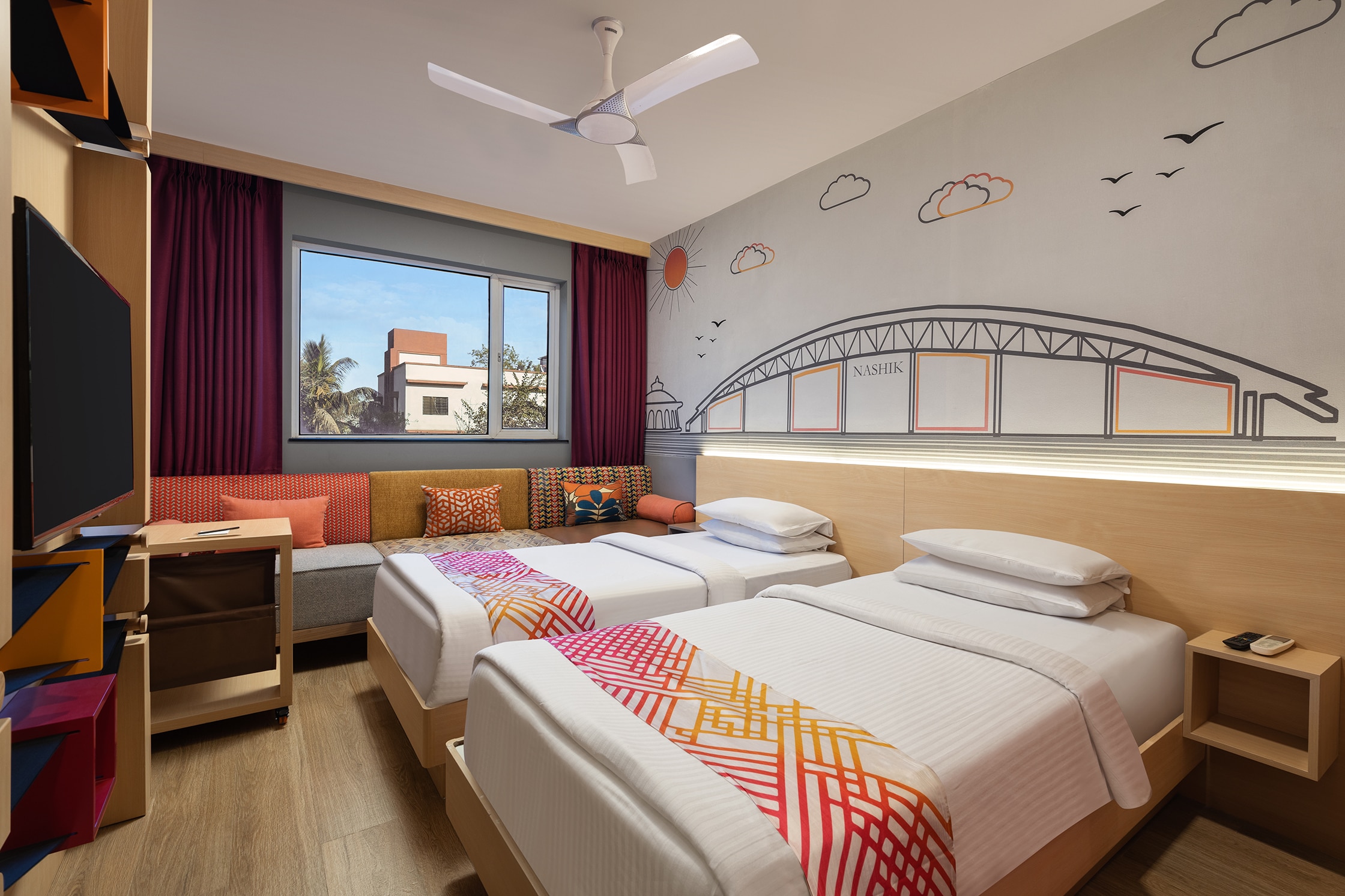 Luxe Twin Room 1