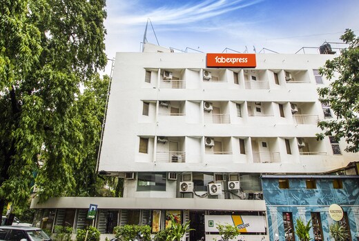 FabExpress Kalyan - Nr. Dairy Dan Circle