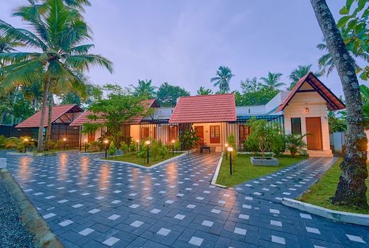 Sarang Resort Varkala by VOYE HOMES | Includes Rooms with Private Pool