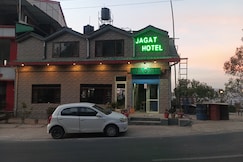 JAGAT HOTEL & EKANT RESTAURANT, Arki