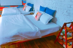 VANN VATIKA HOME STAY IN PEACH FARM- HILLS, Bhowali