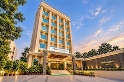 AMBASSADOR HOTEL, Nawanshahr