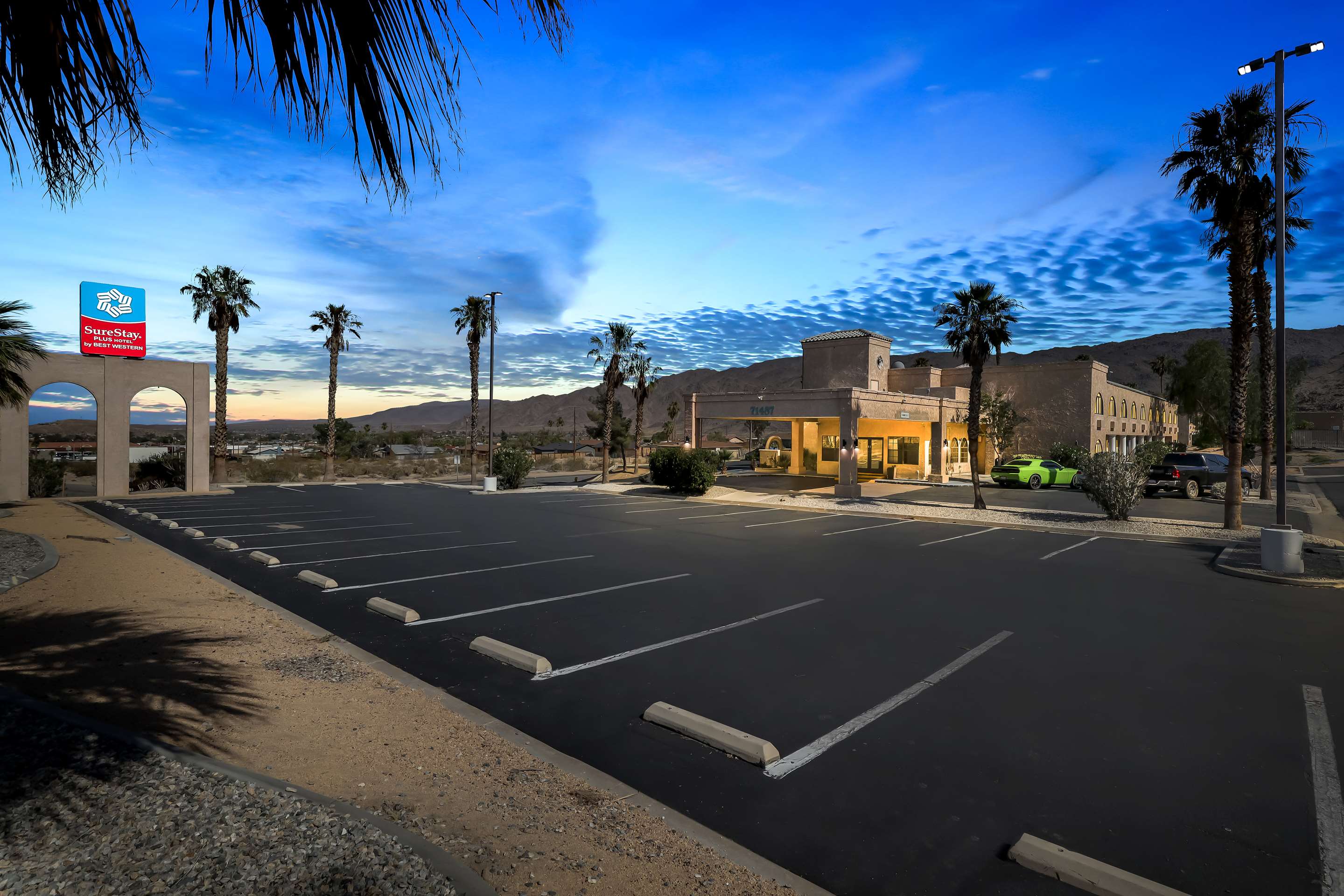 SureStay Plus by Best Western Twentynine Palms Joshua Tree - Tap to explore photos