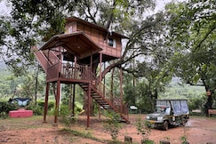 Wild Wood Tree House, Kudal