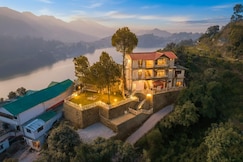 StayVista at Cottage on the Lake, Bhimtal