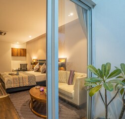 Studio Apartment