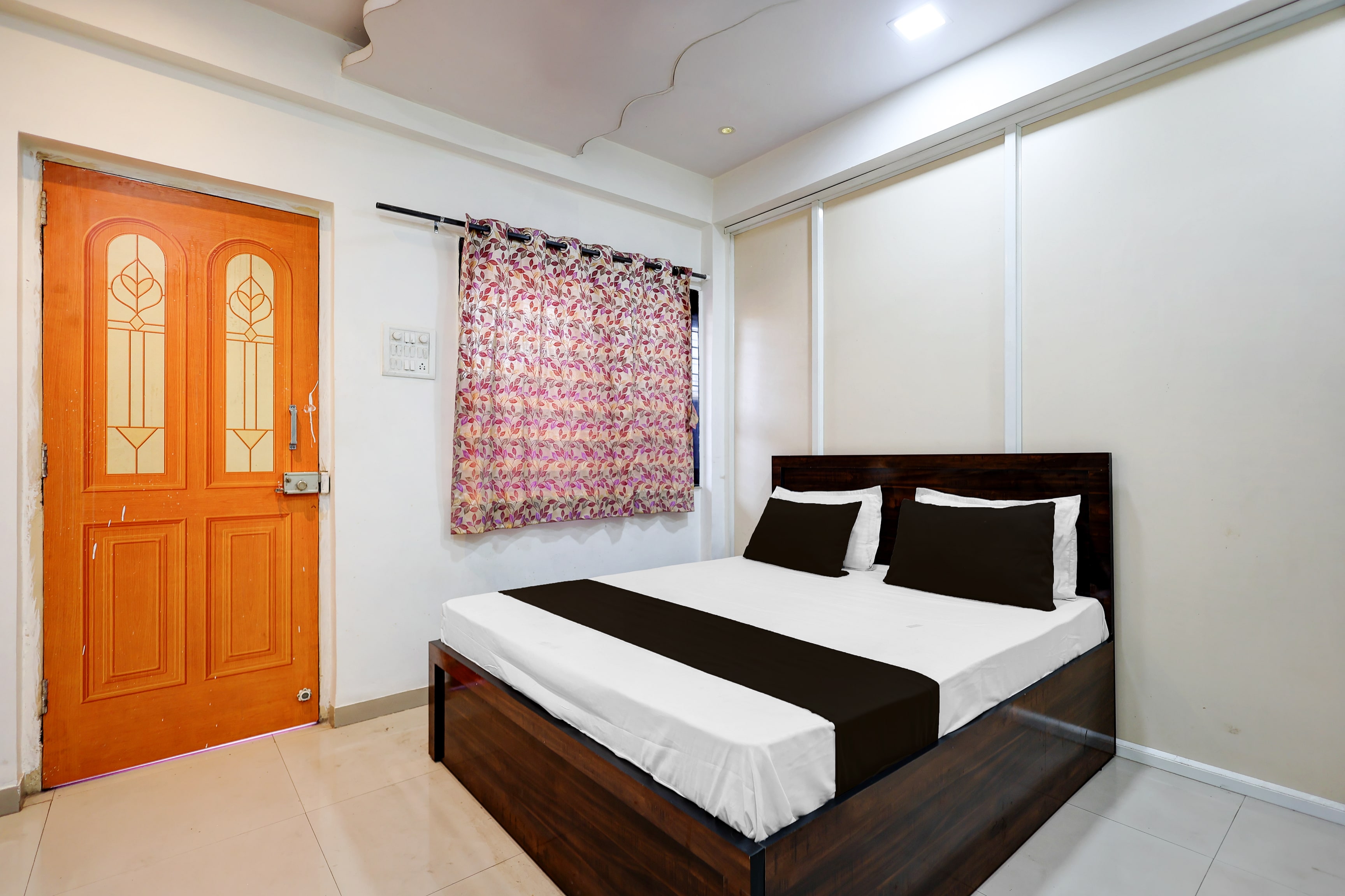 Hotel O Om Yatri Own Lodging 3
