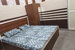 santi palace hotel, Khatu