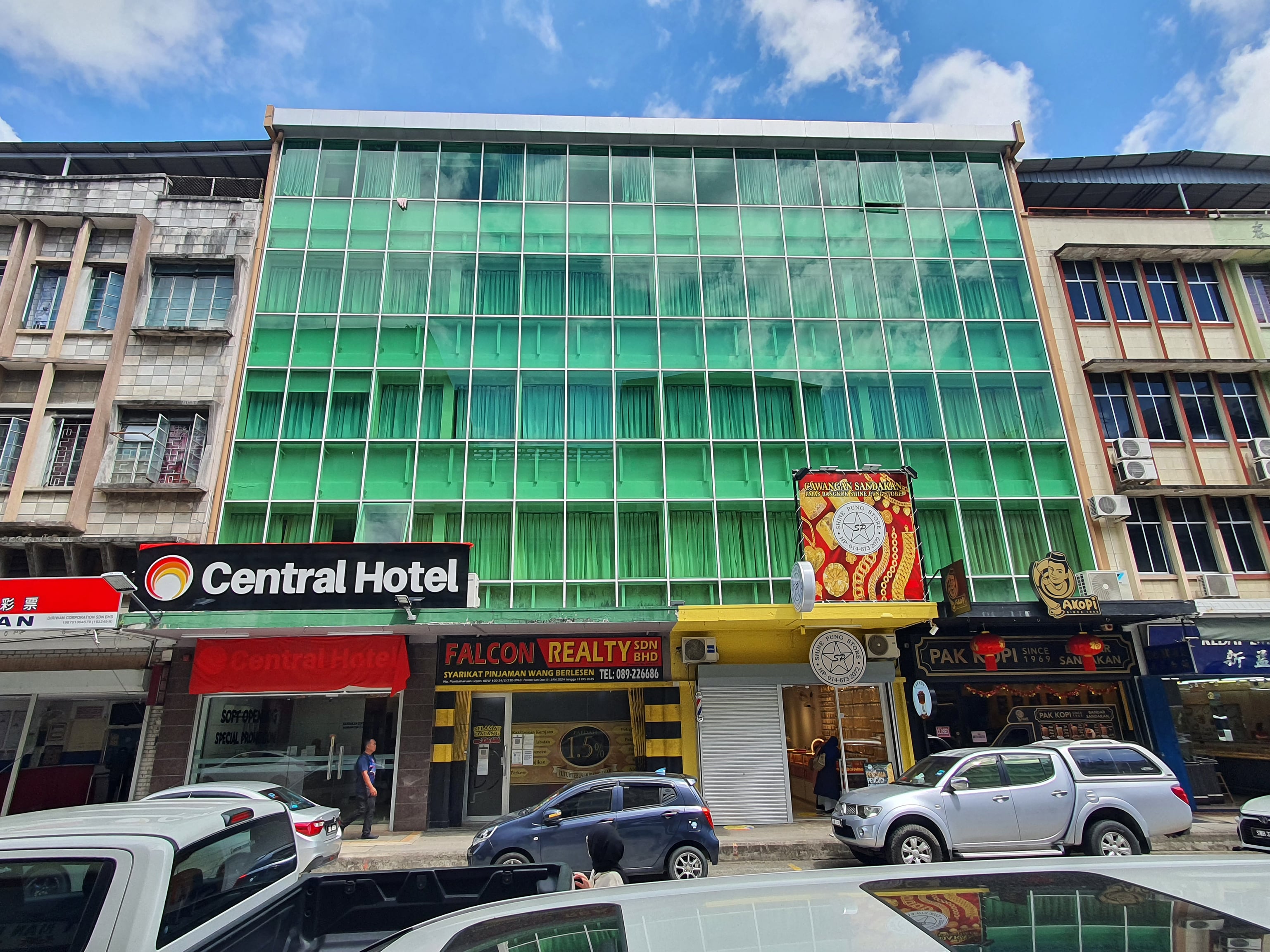 Capital O 90939 Sandakan Central Hotel - Tap to explore photos