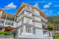 Hotel O Premium Rooms, Manali