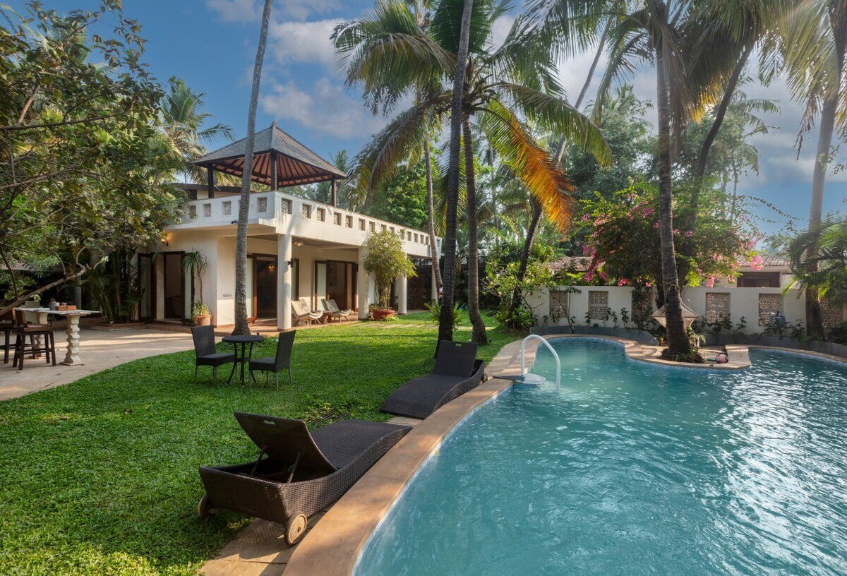 Hireavilla | Kimaya 4 BHK Villa - Alibaug - Tap to explore photos